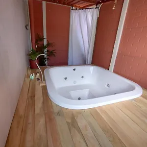  Casa de Férias Dumar: Seu Refugio Com Hidromassagem Em